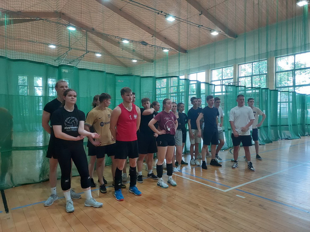 Zdjęcie dzien_sportu_2023 (16)296a1357-f3b1-42cd-9e77-121e711638b4.jpg w galerii Dzień Sportu w II LO